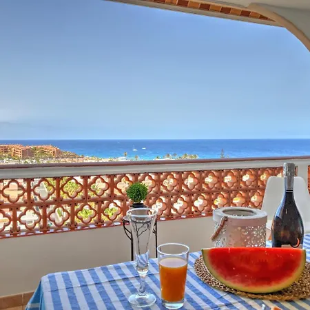 Stunning Seaview Apartment