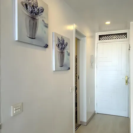 Stunning Seaview Apartment