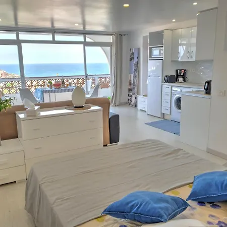 Stunning Seaview Palm-mar